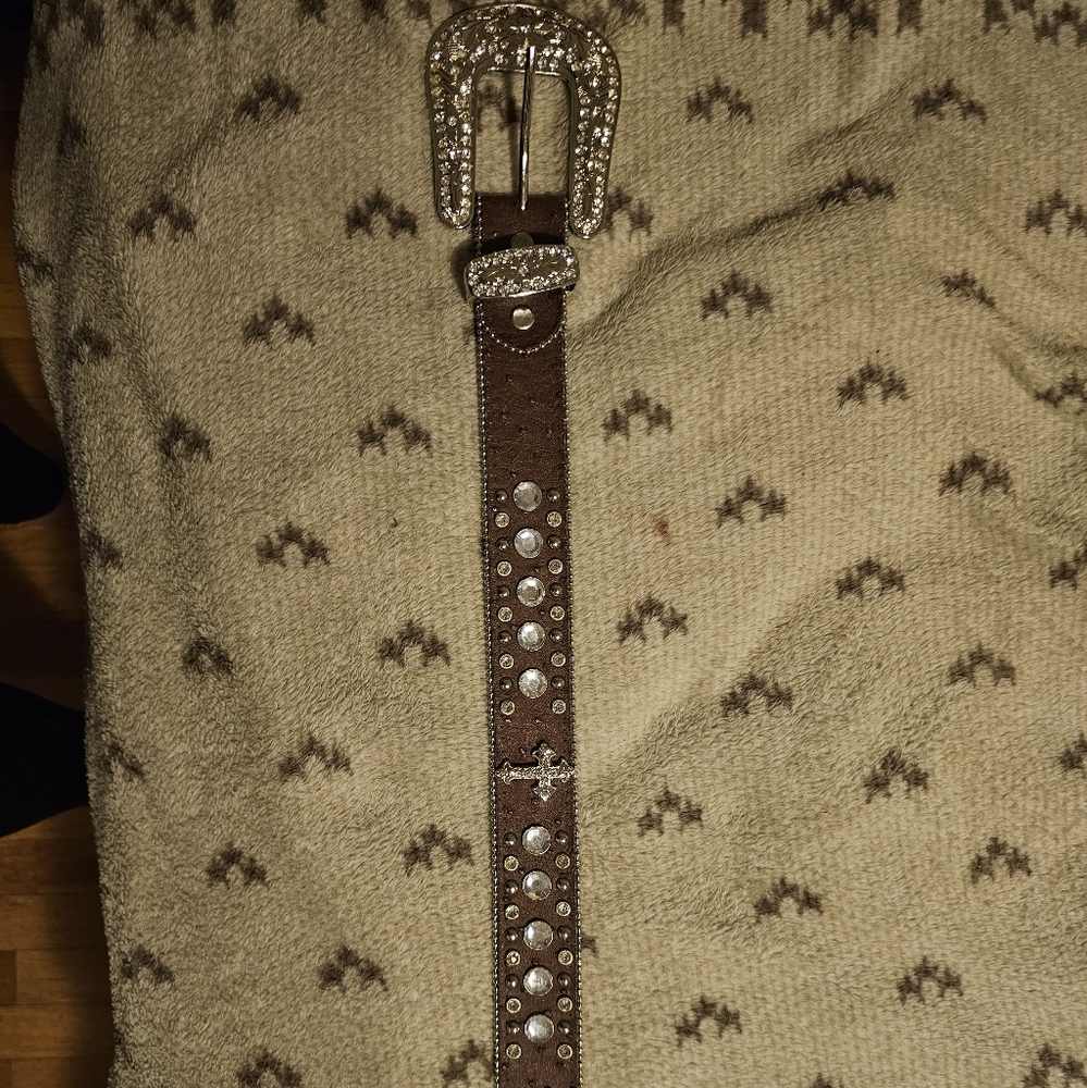 Western Cross belt
